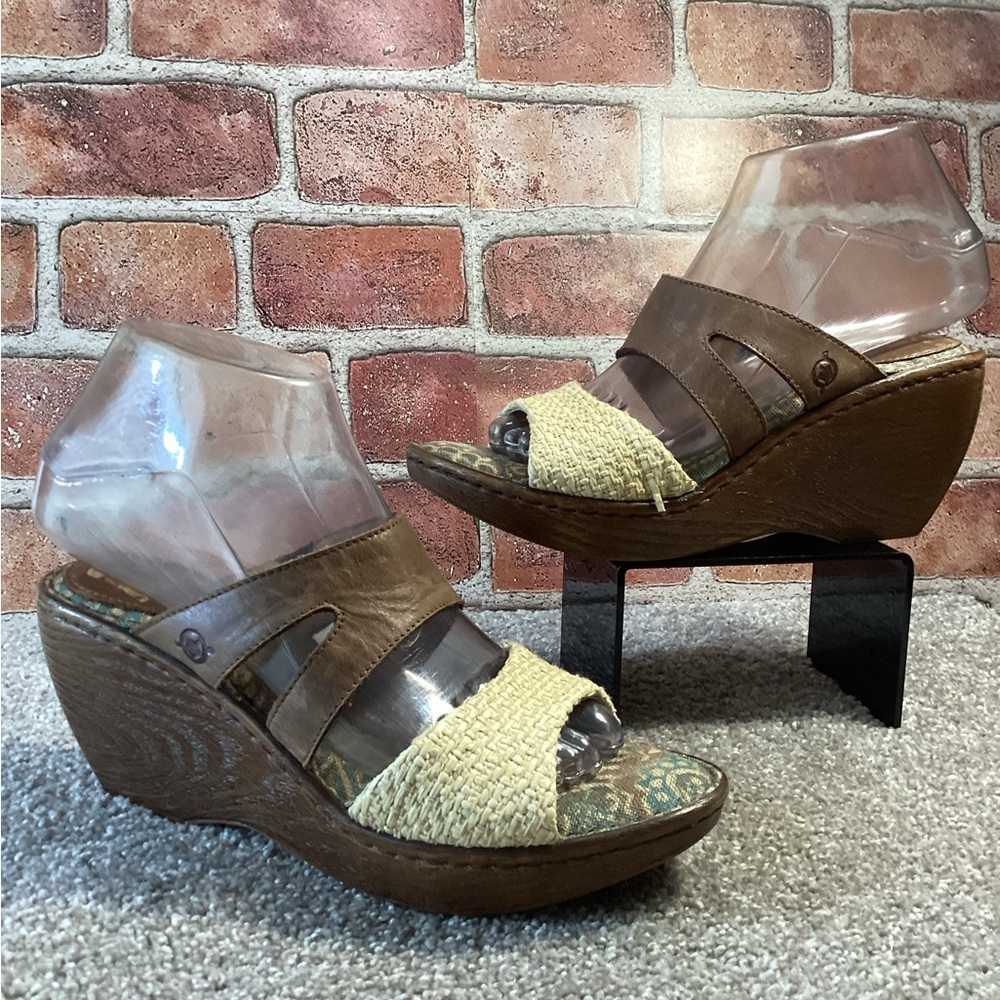 Born Mona Mocha Wedge sandals size 7